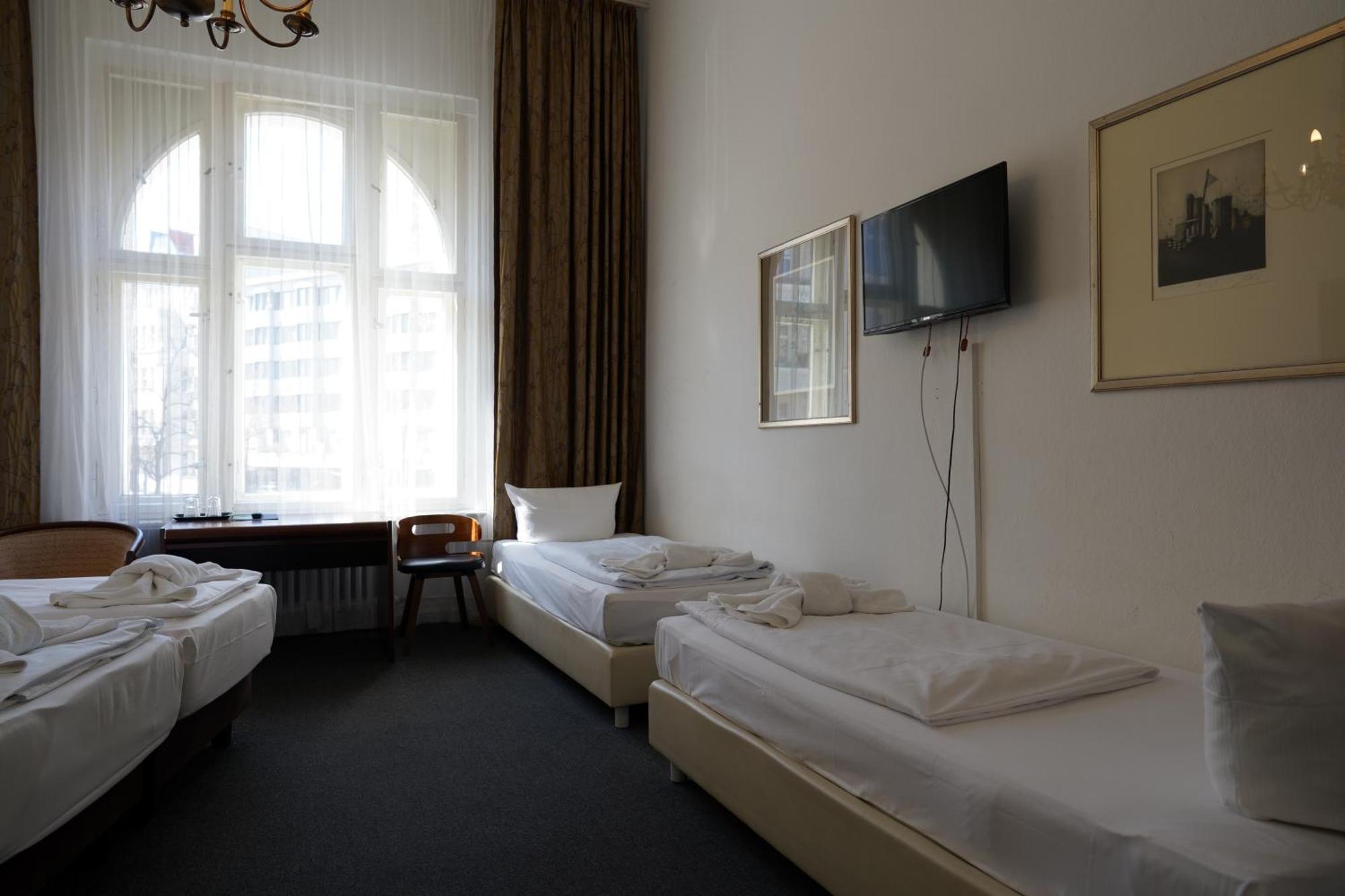 Hotel Pension Xantener Eck Berlin Luaran gambar