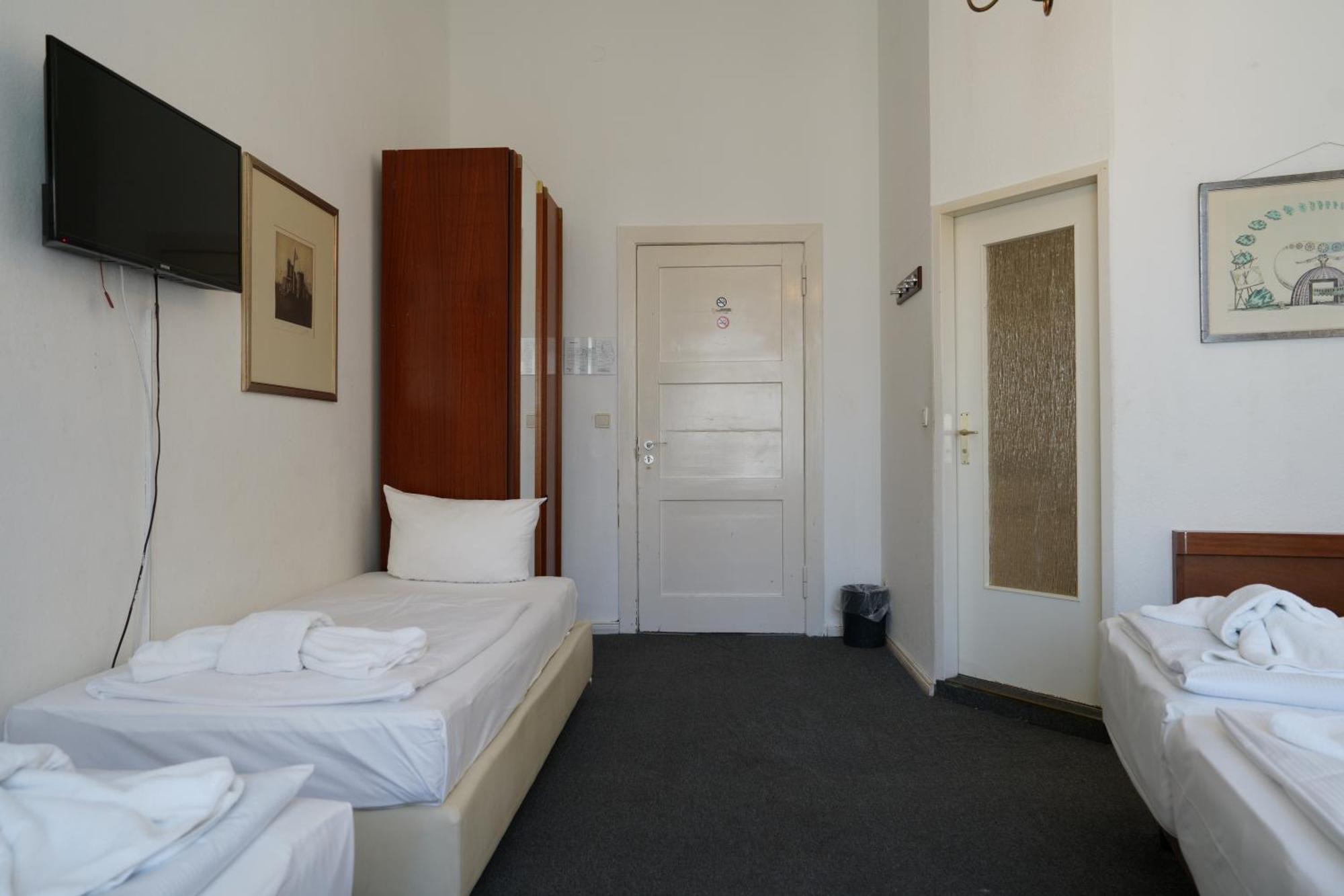 Hotel Pension Xantener Eck Berlin Luaran gambar