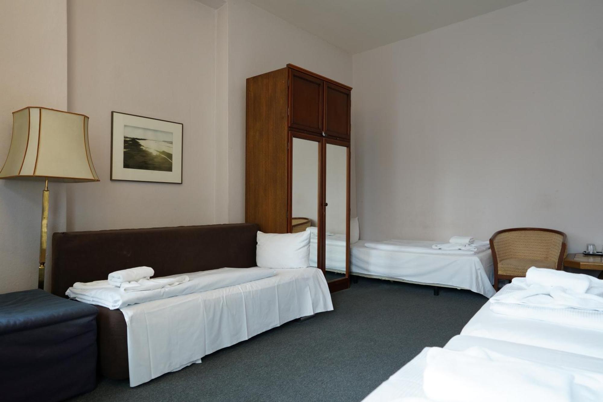 Hotel Pension Xantener Eck Berlin Luaran gambar