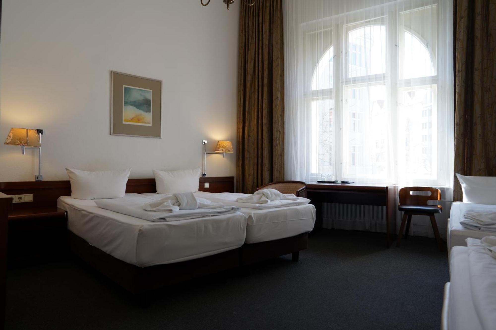 Hotel Pension Xantener Eck Berlin Luaran gambar