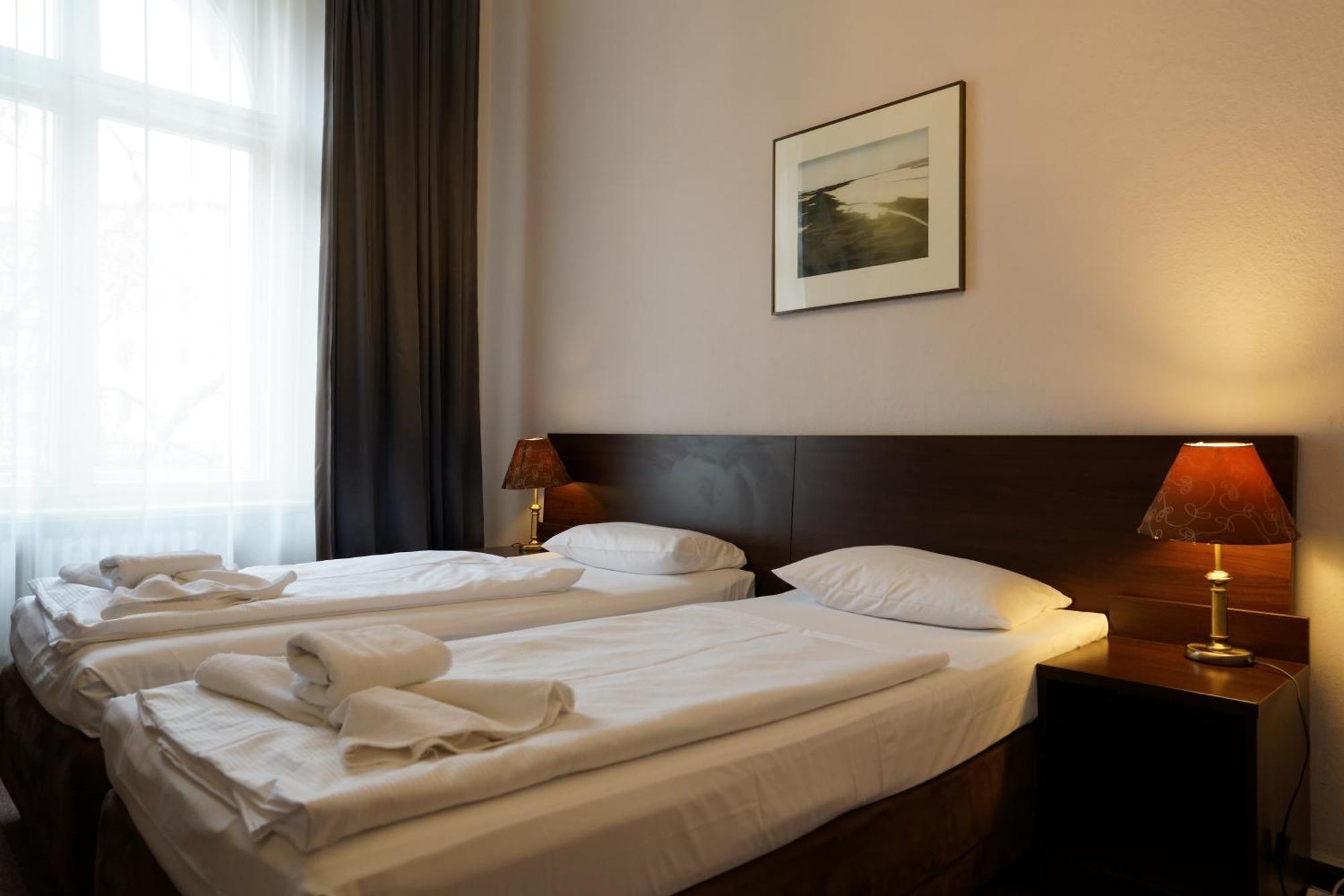 Hotel Pension Xantener Eck Berlin Luaran gambar
