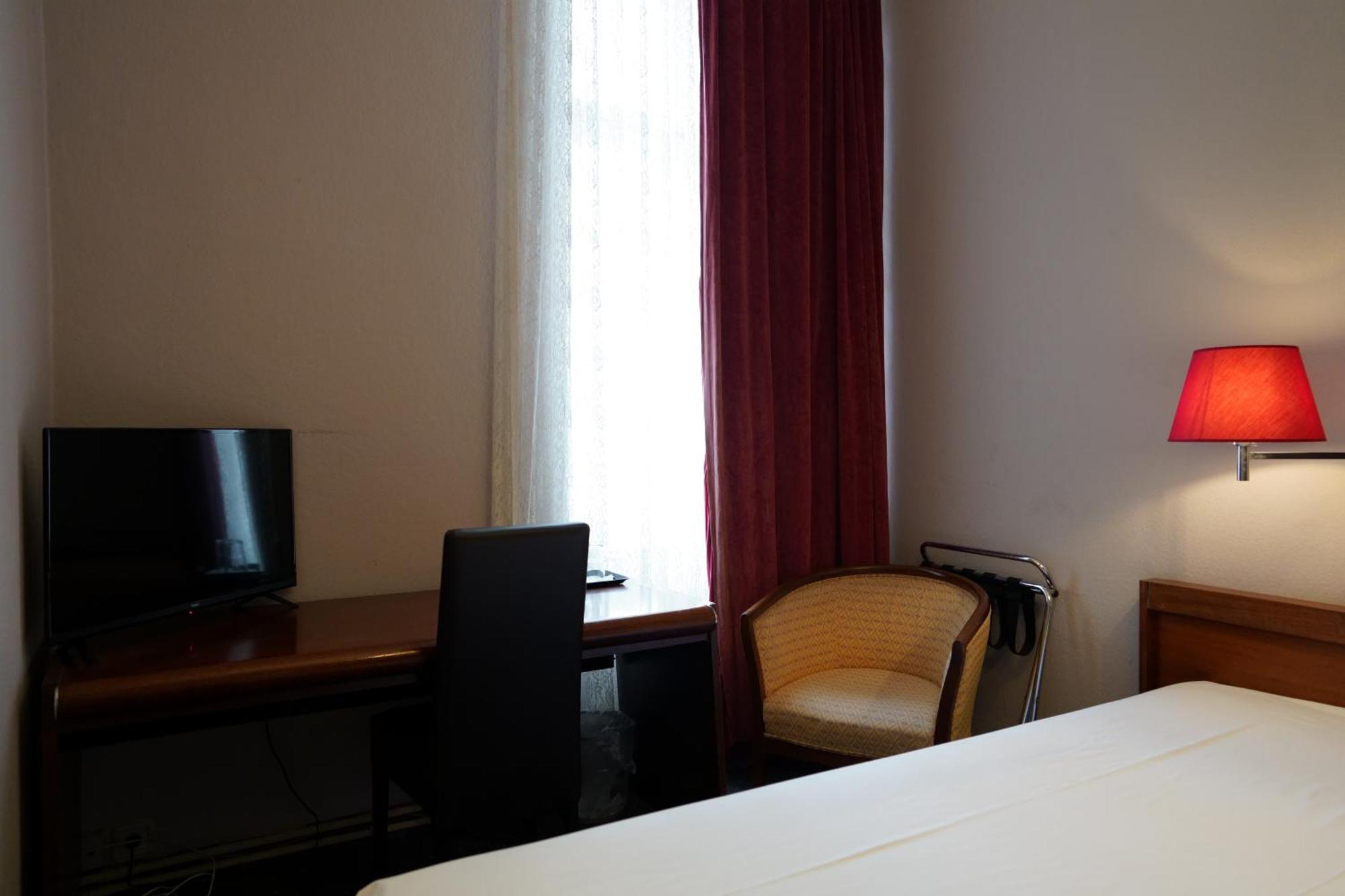 Hotel Pension Xantener Eck Berlin Luaran gambar