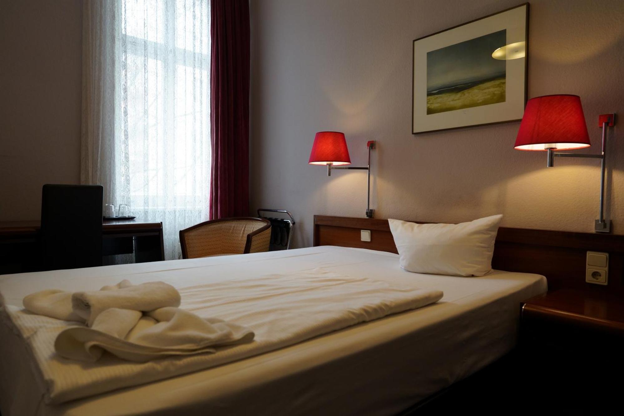 Hotel Pension Xantener Eck Berlin Luaran gambar