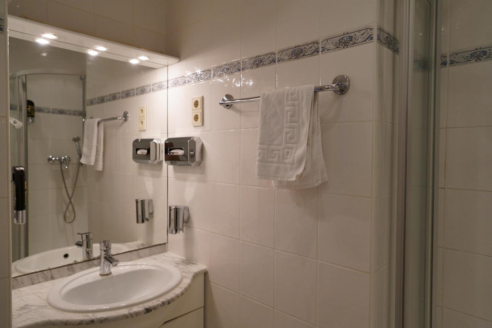 Hotel Pension Xantener Eck Berlin Luaran gambar